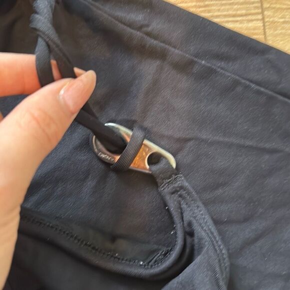 DKNY Vintage Swimwear Top size 8 with gold buckle - Picture 8 of 8